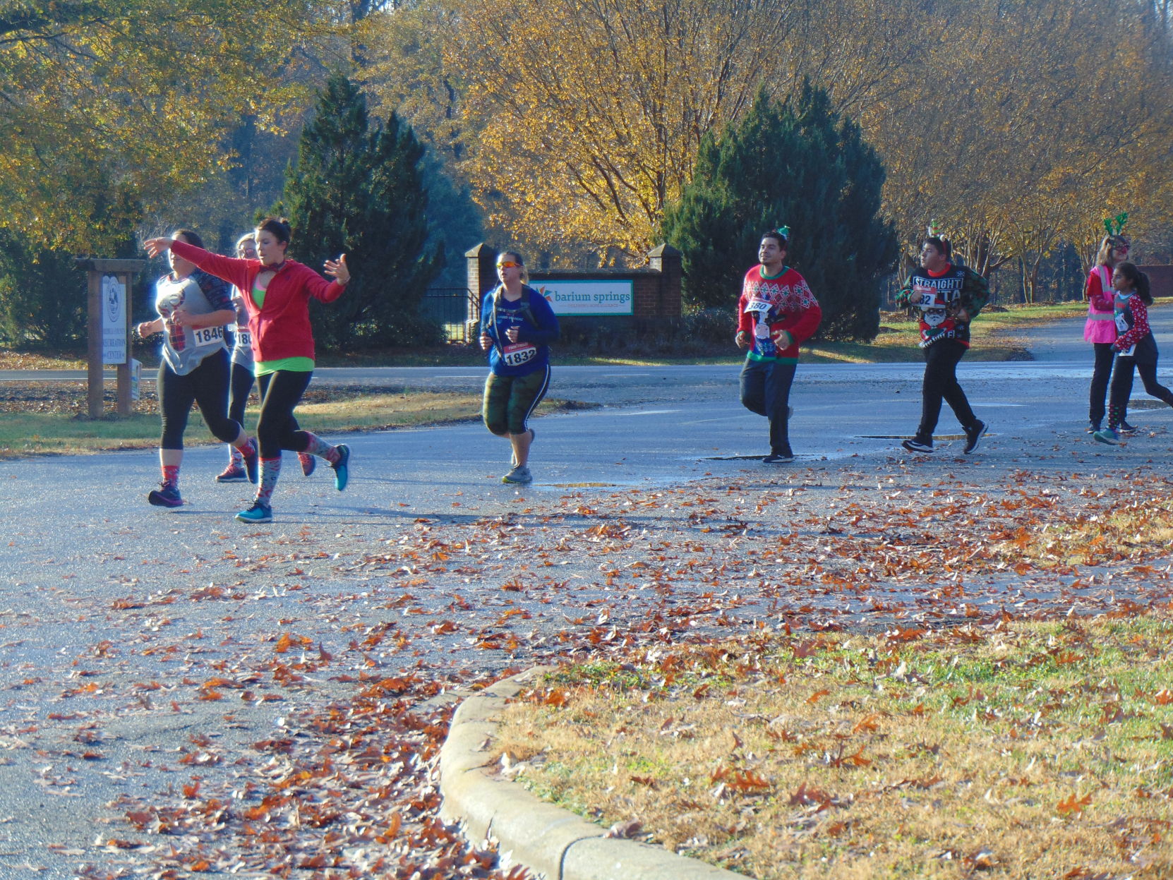 Jingle Run 5K (51).JPG
